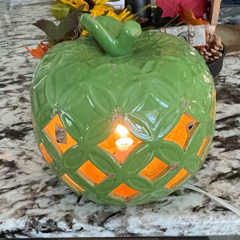 Ceramic Lighted Green Apple